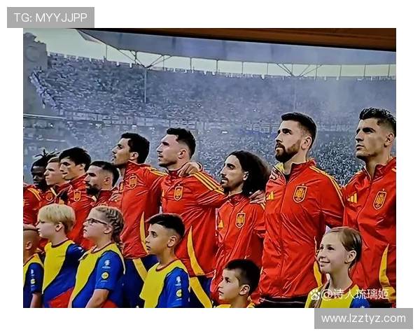 足球明星们的辉煌历程与背后故事探索:从青涩少年到世界顶尖球员的蜕变之路